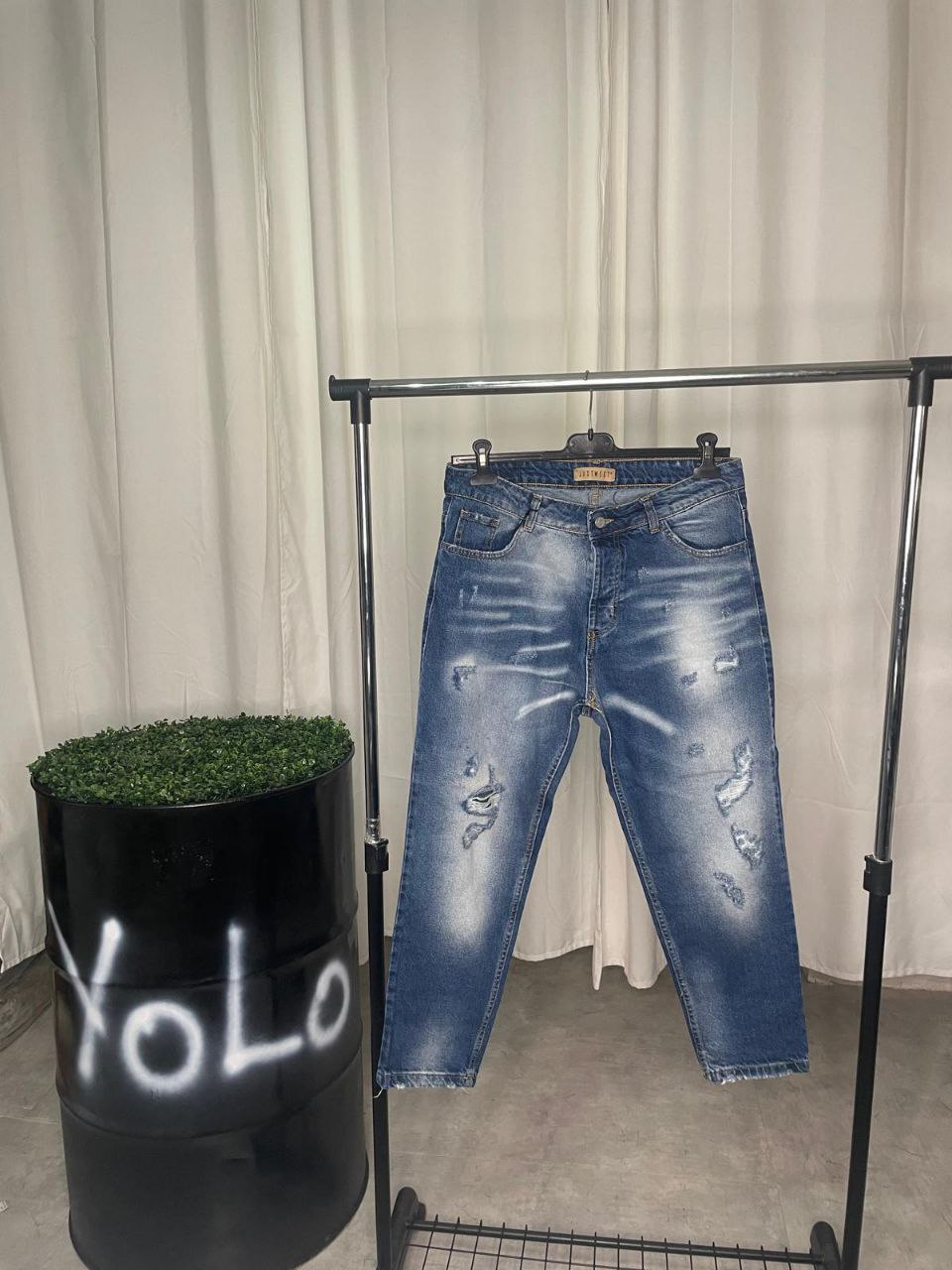 Jeans Voyager Distressed Denim